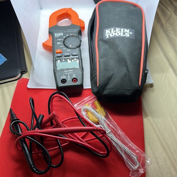 Klein Tools CL220 - Picture 3 of 3